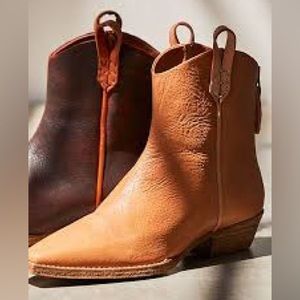 Free People Wesley Ankle Boots in Brown leather size 36